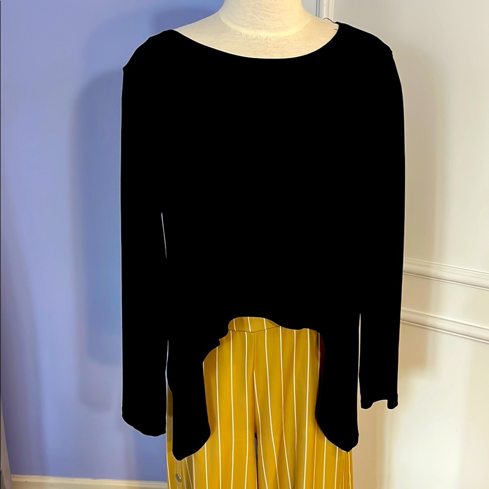 Sun Kim Black Long Sleeve Top size medium